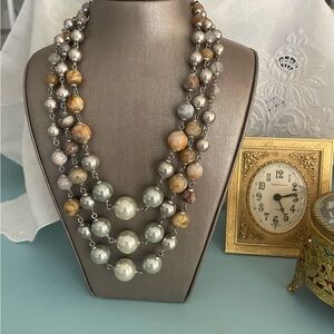 LULU FROST STUNNING THREE STRAND STONE AND FASHION PEARL NECKLACE.